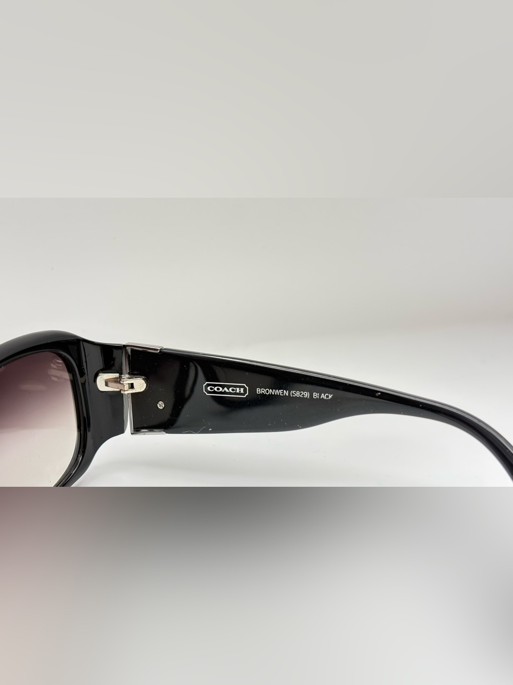 Coach Bronwen S829 Black Oval Sunglasses Frames Only - Picture 8 of 9